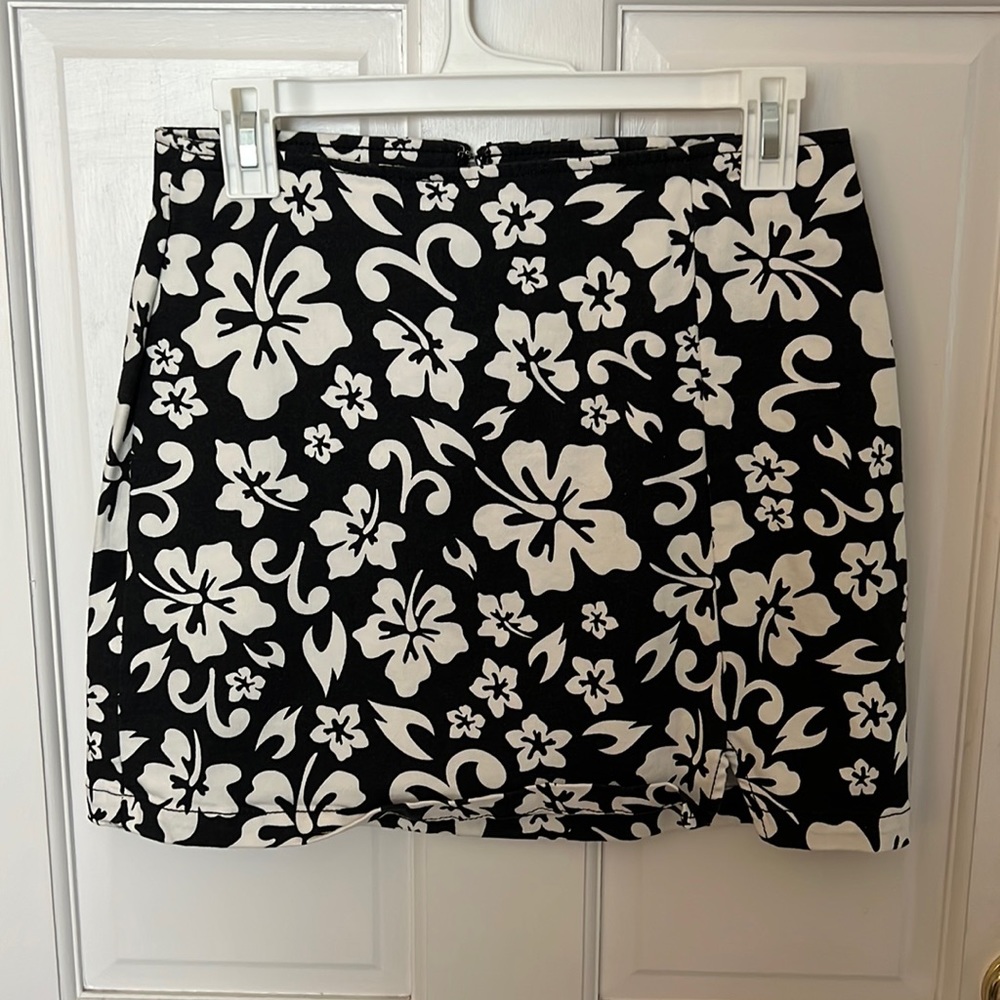 Black and White Flower Skirt